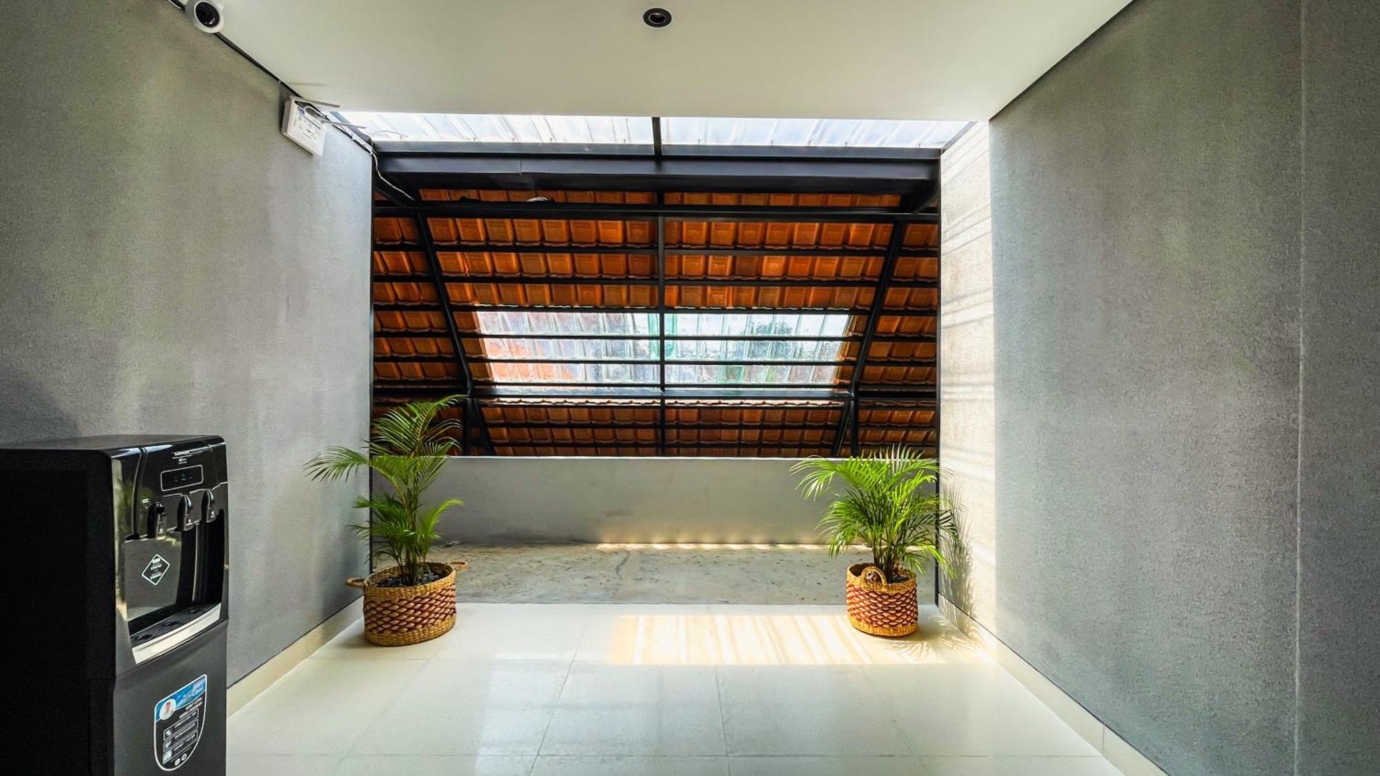 Fx Stay & Coffee Yogyakarta Exterior foto