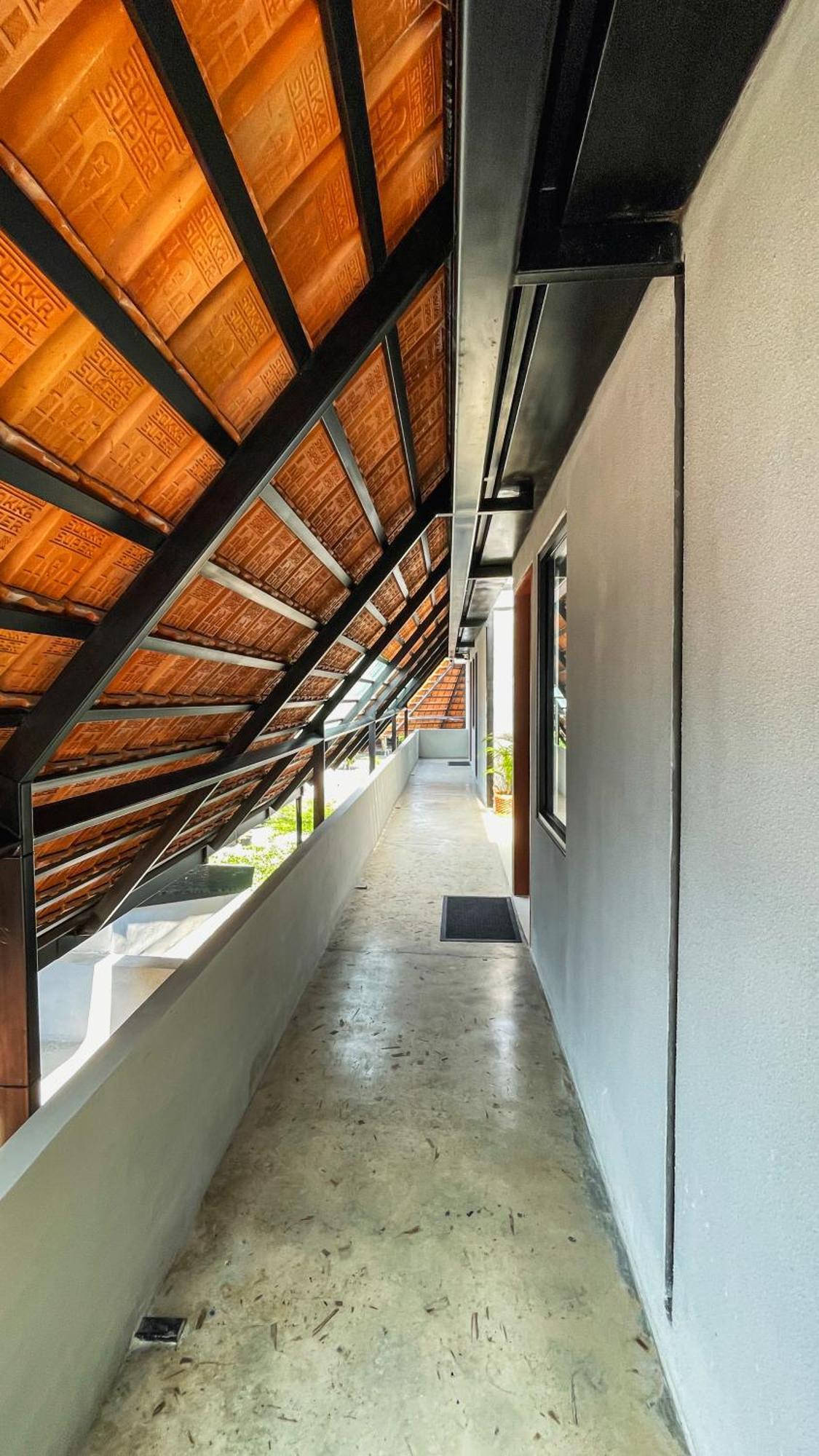 Fx Stay & Coffee Yogyakarta Exterior foto